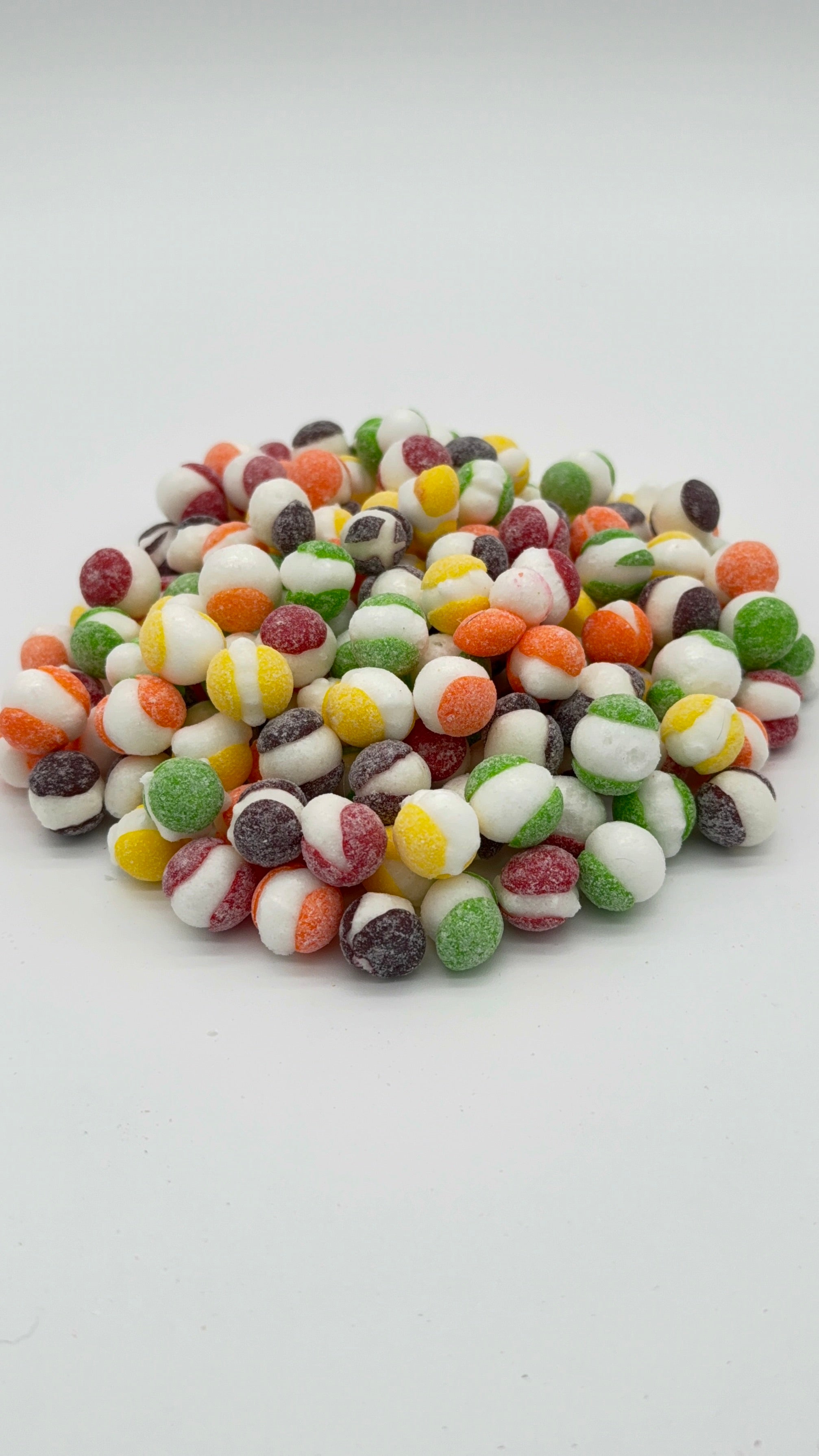 Freeze Dried Candy - Paradise Pebbles Sour Fruit Flavour